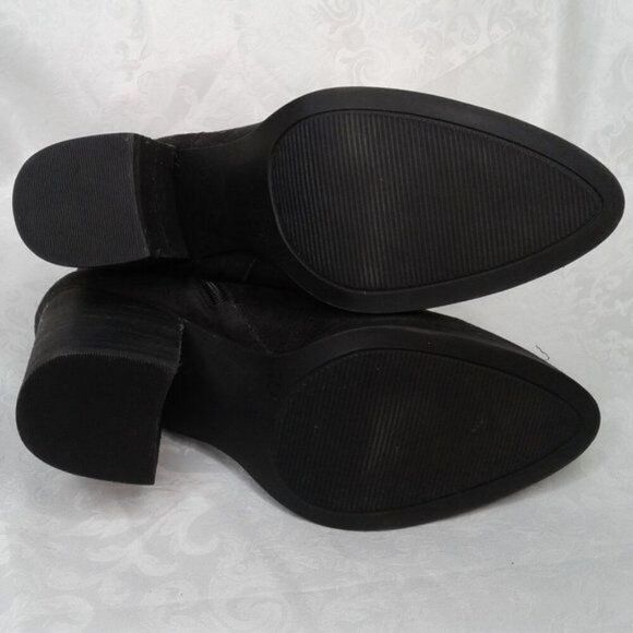 Madden Girl Shaakerr Chelsea Ankle Boots Chunk Heel Black Suede-Look Size 9M - Picture 10 of 14